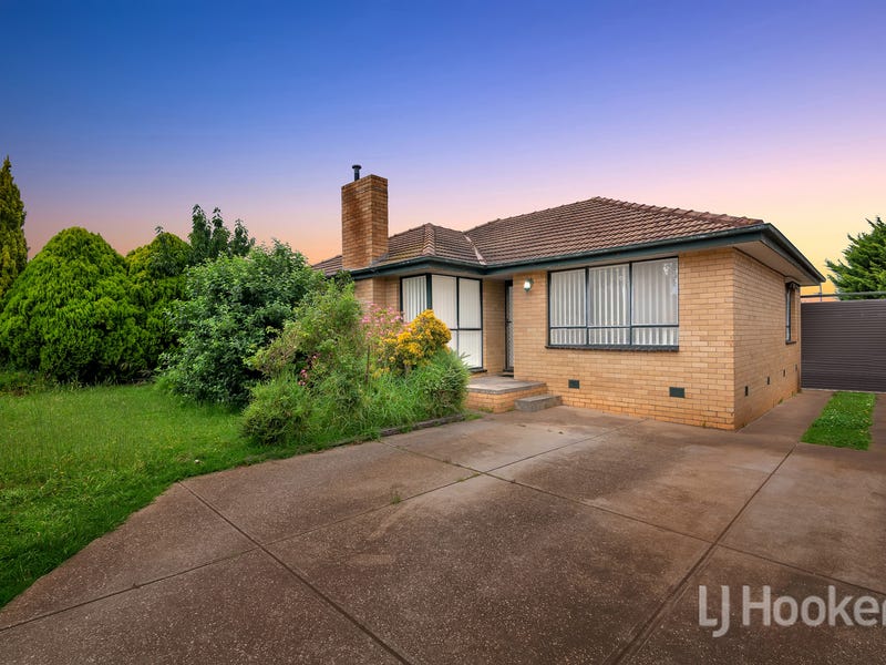 13 Plover Street, Melton, VIC 3337