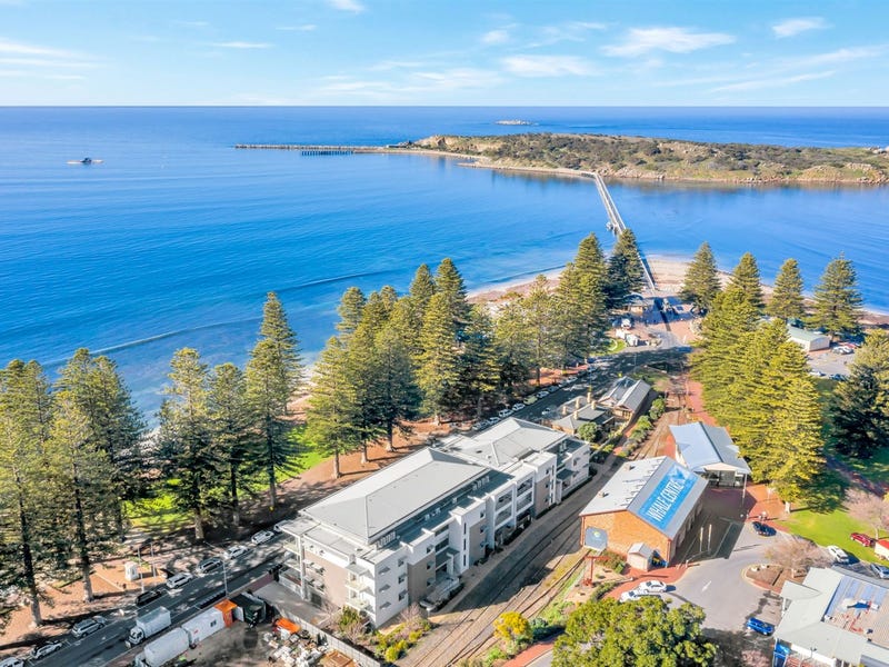 Unit 19/25 Flinders Parade, Victor Harbor, SA 5211 Apartment for