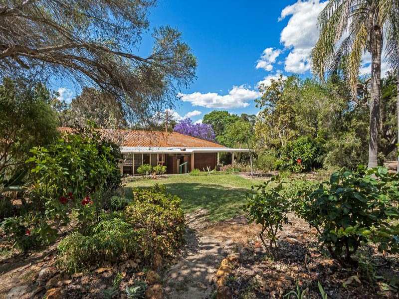 6210 Great Eastern Highway, Mundaring, WA 6073