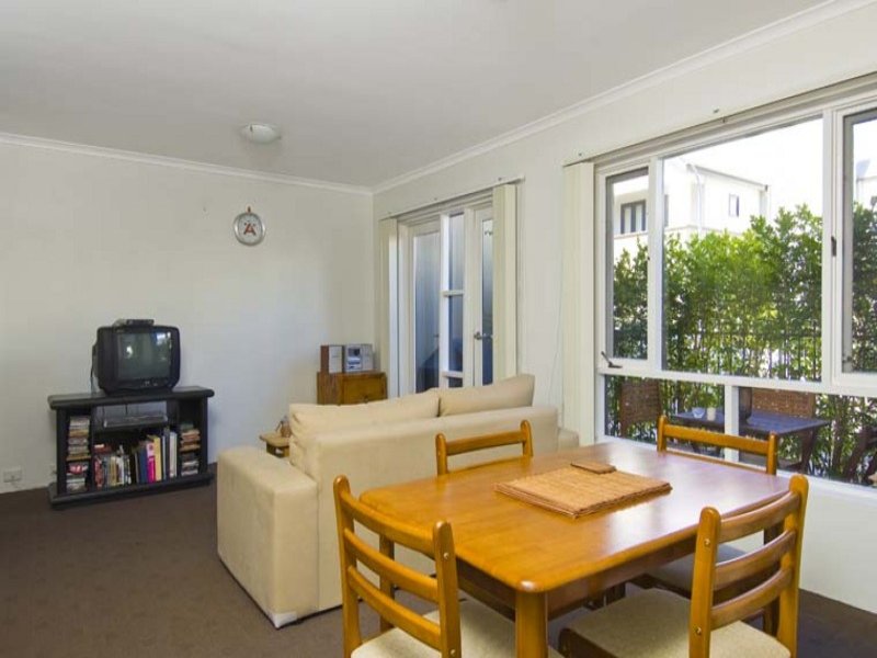 2/37 McKell Street, Birchgrove, NSW 2041 Property Details