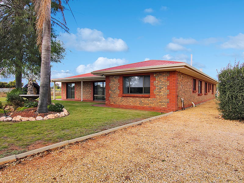 45 Railway South Terrace, Waikerie, SA 5330 Property Details