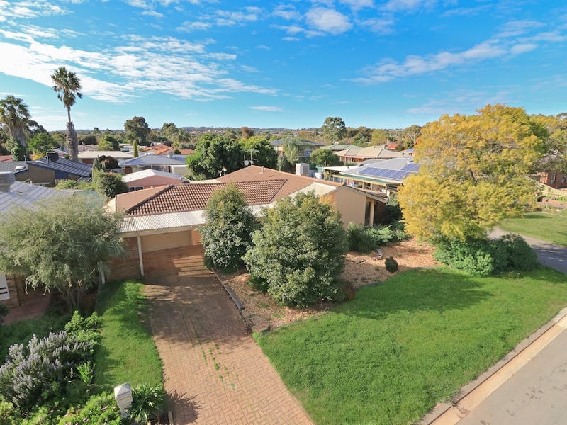 42 Court, Craigmore, SA 5114