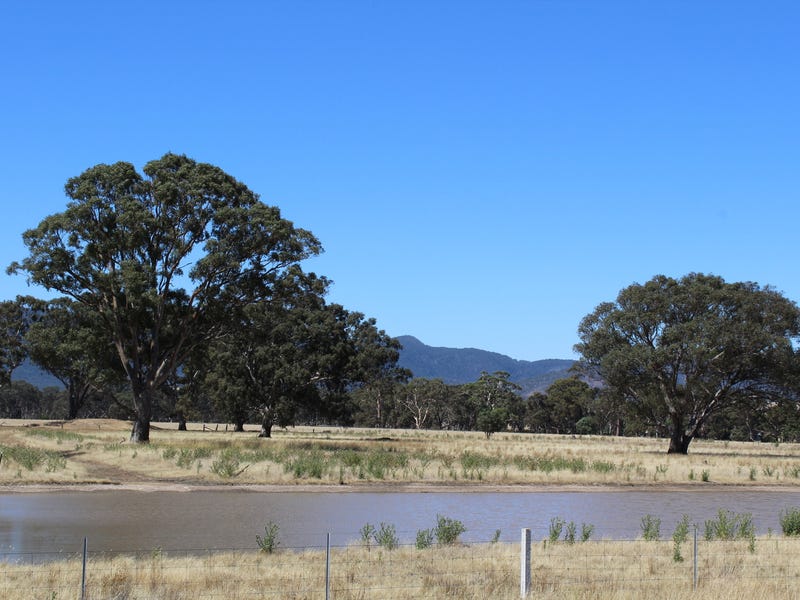 11 Buangorben Nevis Road, Buangor, VIC 3375