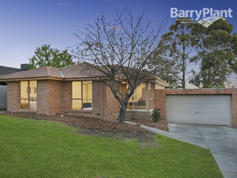 15 Lodge Crescent, Berwick, Vic 3806 Property Details