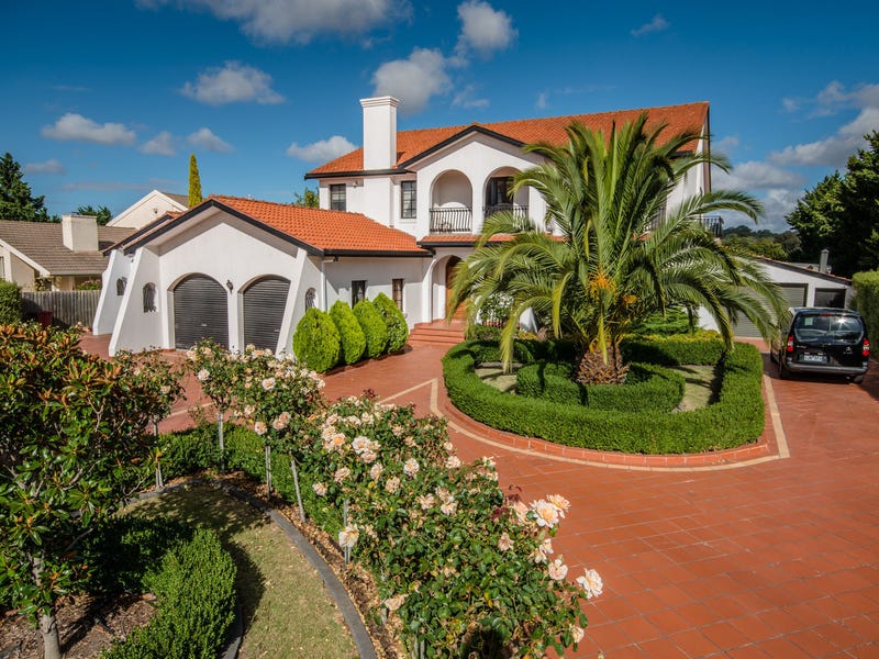 8 Murray Court, Greenvale, Vic 3059 Property Details