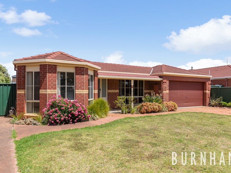 17 Kelly Avenue, Burnside, Vic 3023 Property Details