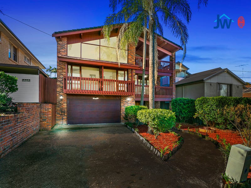 68 Burbank Avenue, Picnic Point, NSW 2213