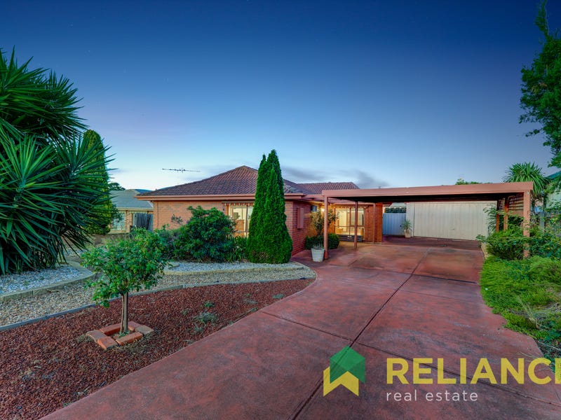 9 Gregory Place, Melton West, VIC 3337