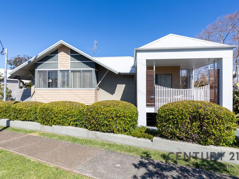 3/2 Gardner Street, Dudley, NSW 2290