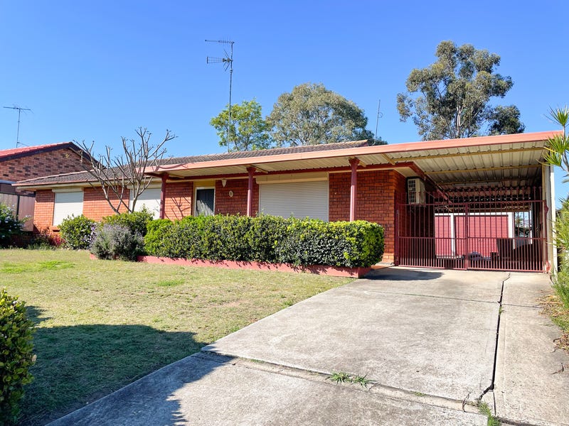 6 Banks Drive, St Clair, NSW 2759