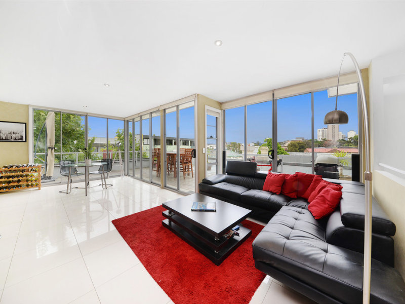 9/233 Cope Street, Waterloo, NSW 2017 Property Details