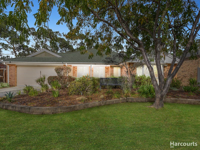 27 Hammerwood Green, Beaconsfield, Vic 3807 - Property Details