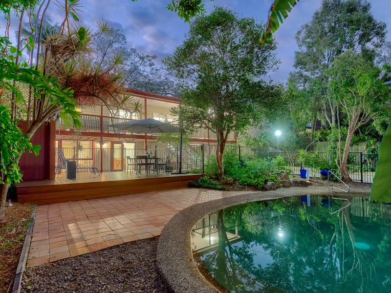 54 David Avenue, Bardon, QLD 4065