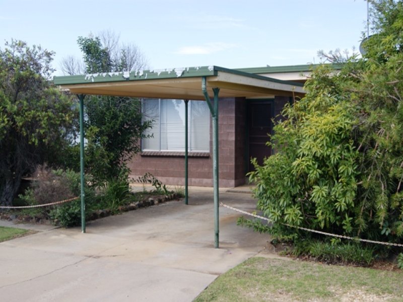 4/1 McKibbin Court, Wodonga, Vic 3690 Property Details