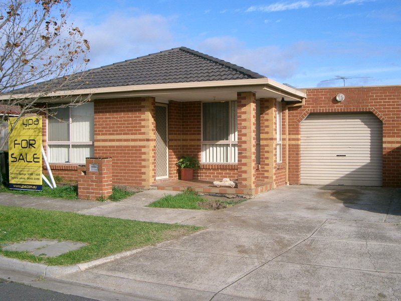 13/b Meade Way, Sydenham, Vic 3037 Property Details