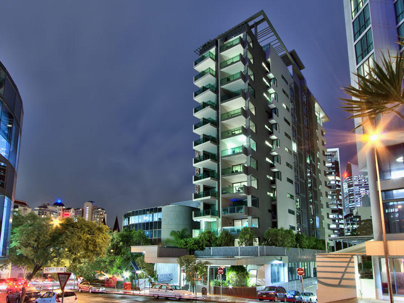 107 Astor Tce Spring Hill Qld 4000 Property Details