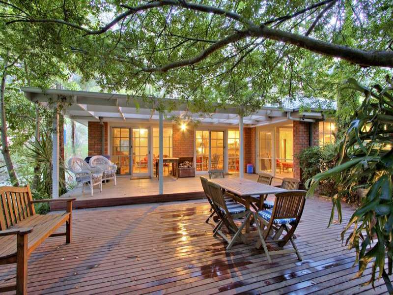 95 High Street, Guys Hill, VIC 3807