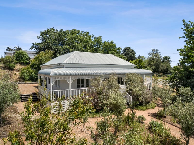 111 Mollison Street, Malmsbury, Vic 3446 House for Sale realestate