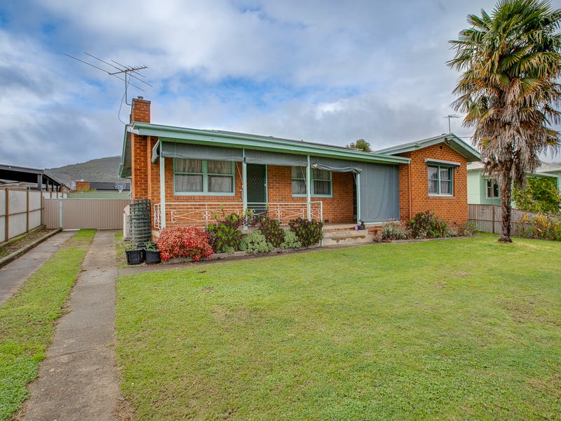 12 Barree Street, Tallangatta, Vic 3700 Property Details