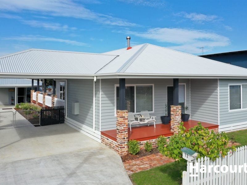 12 Kitchener Avenue, Beauty Point, TAS 7270