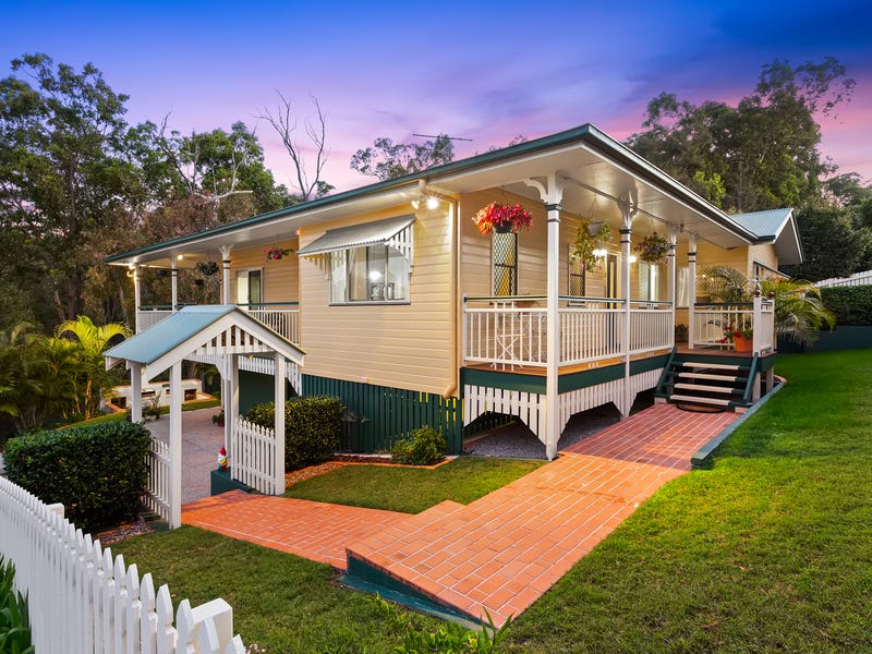 Houses for Sale in Ferny Grove, QLD 4055