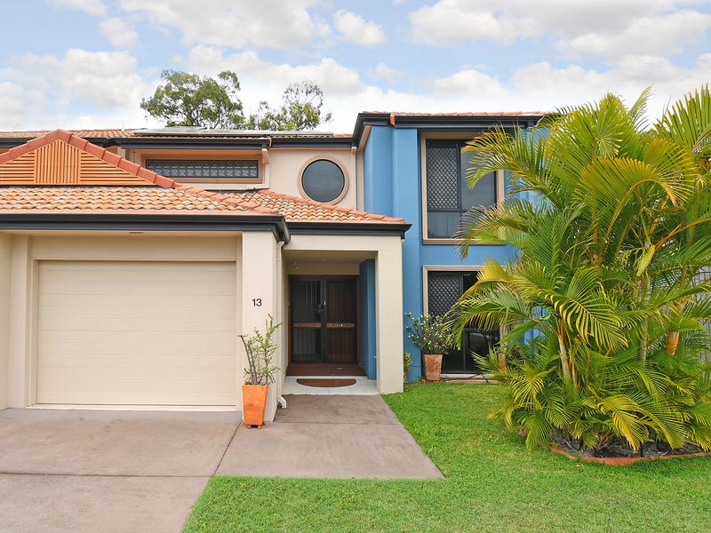 13/2 Barnstaple Street, Torquay, Qld 4655 Property Details