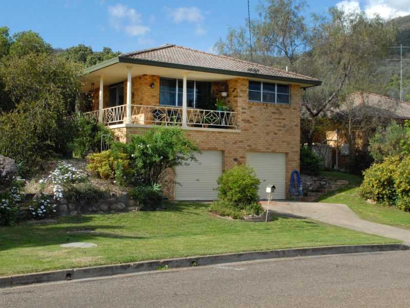 18 Carmichael Avenue, East Tamworth, NSW 2340