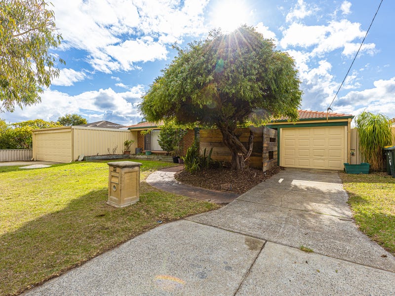 57 Golden Cres, High WA 6057