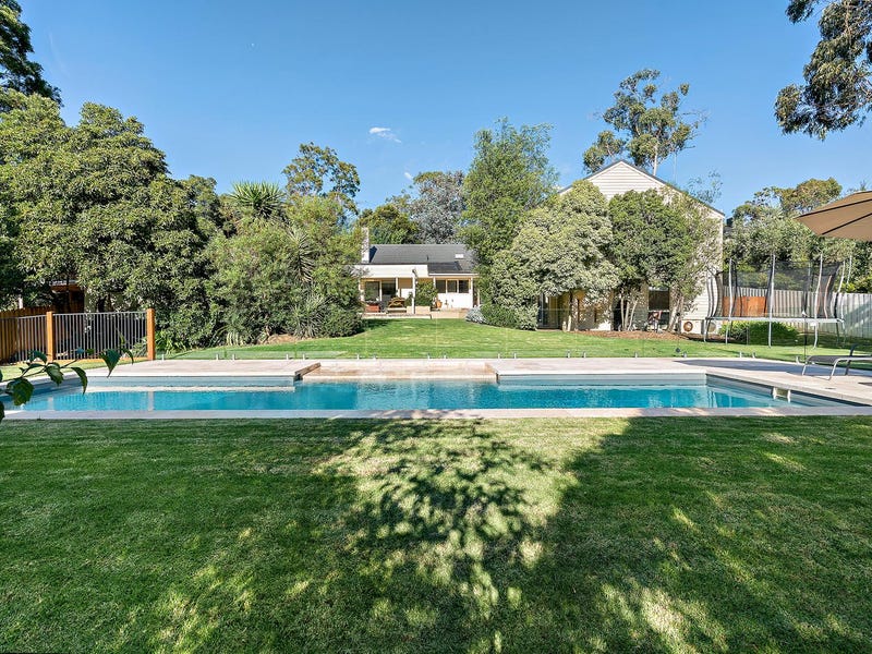 1 Millbank Drive, Mount Eliza, VIC 3930