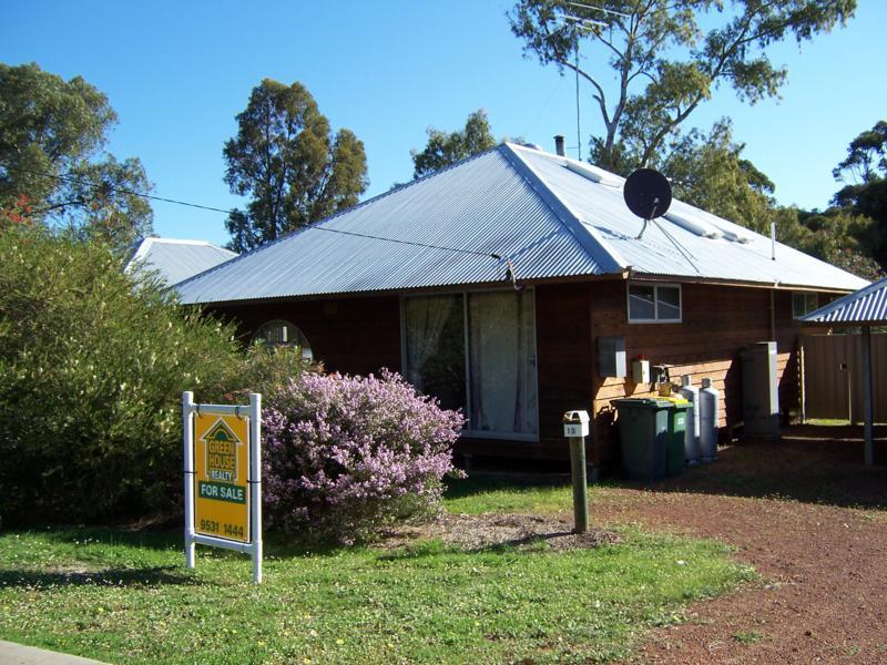 13 McDowell Street, Yarloop, WA 6218 Property Details