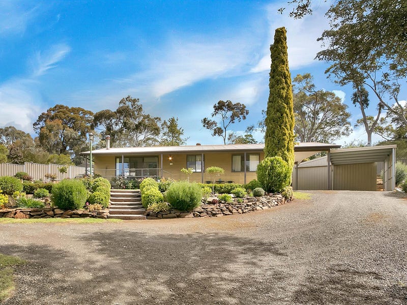 17 Anton Street, Angaston, SA 5353 House for Sale