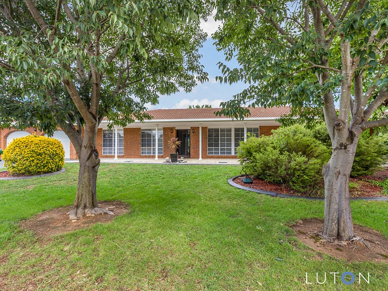 2 Lovett Close, Lyneham, ACT 2602 Property Details