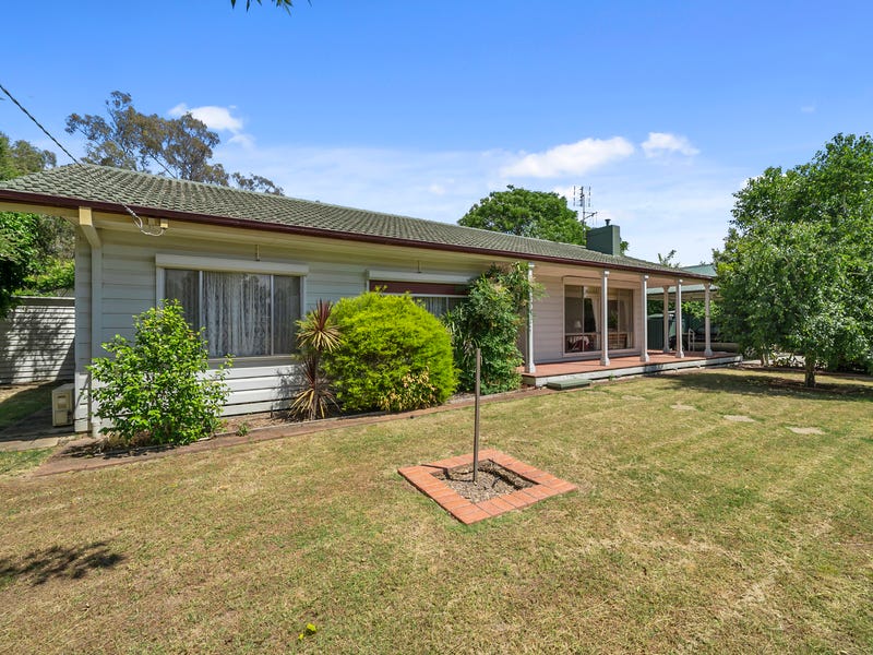 50 Riverview Road, Benalla, Vic 3672 House for Rent