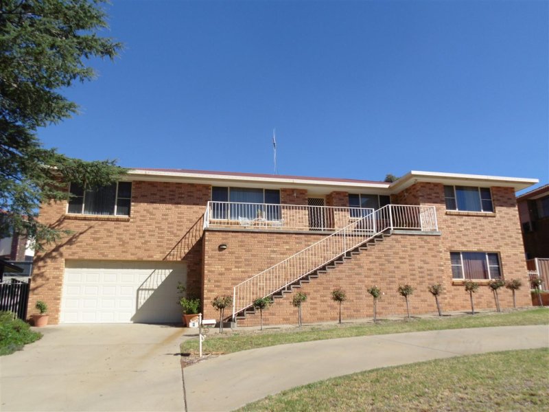 6 Mengarvie Road, Parkes, NSW 2870 Property Details