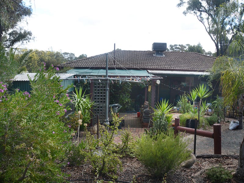 Real Estate & Property for Sale in Yarrawonga, VIC 3730 (+2 locations