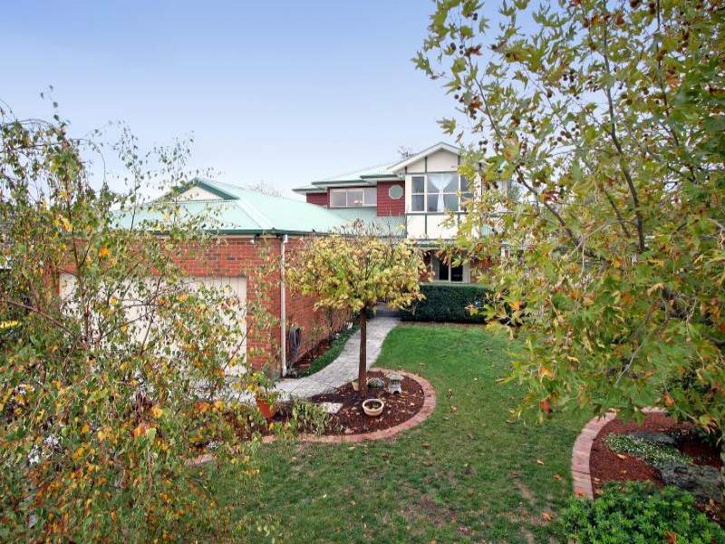 6 Archer Close, Lilydale, VIC 3140