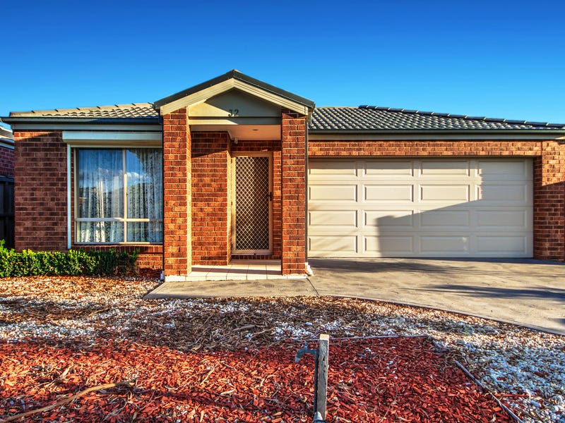 32 Hatchlands Drive, Deer Park, VIC 3023