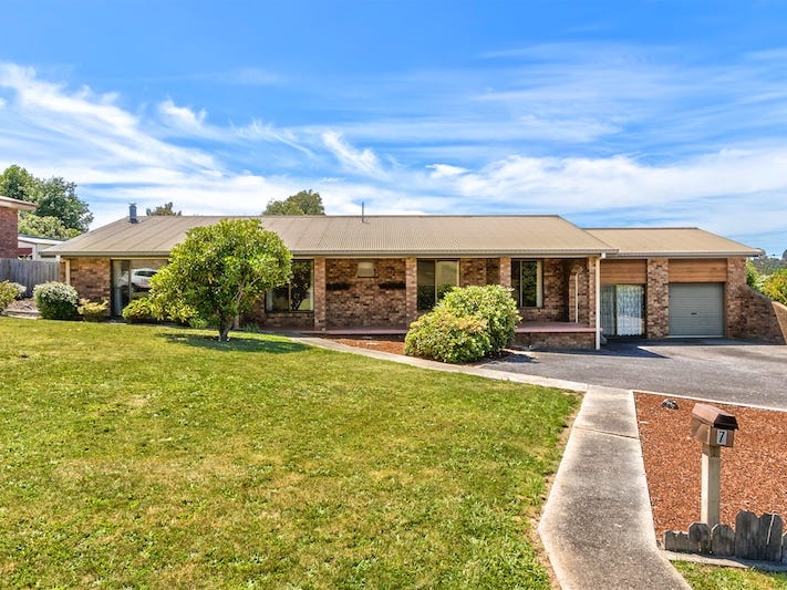 7 Dial Road, Penguin, Tas 7316 Property Details