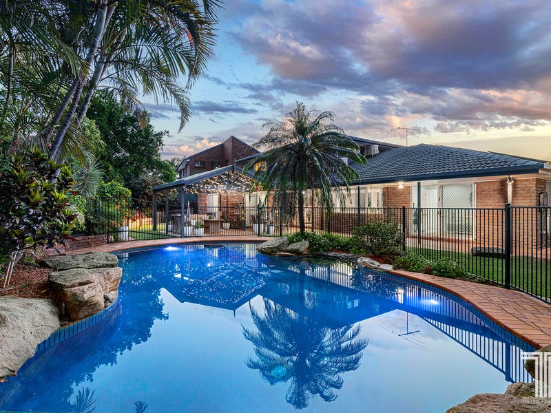 10 Naretha Street, Carindale, Qld 4152 Property Details