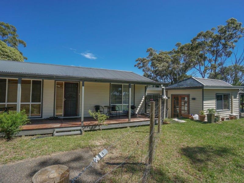 110 Railway Parade, Woodford, NSW 2778 Property Details