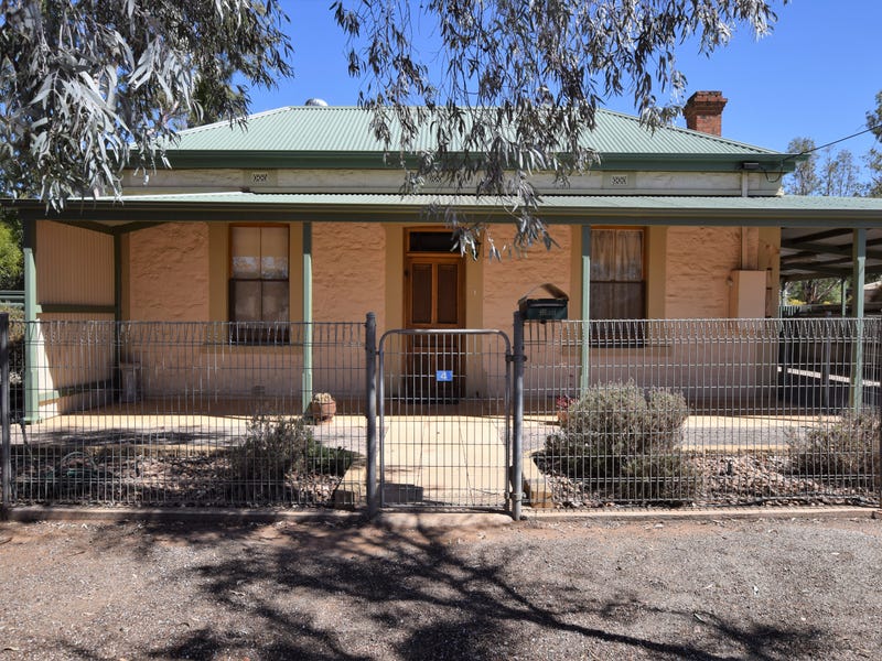 4 McHugh Street, Quorn, SA 5433 Property Details