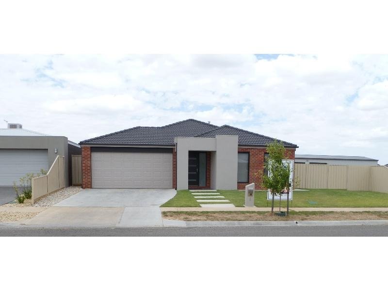 6 Rissmann Drive, Horsham, Vic 3400 Property Details