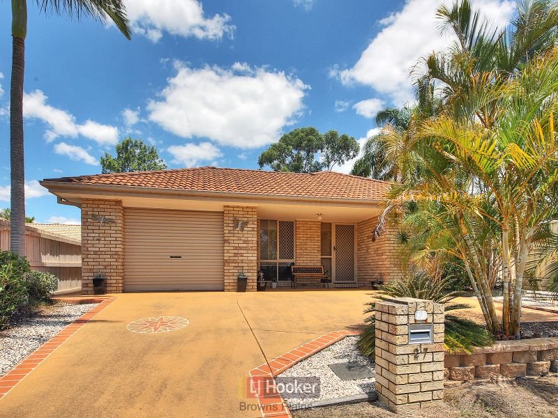 27 Regency Drive, Regents Park, QLD 4118