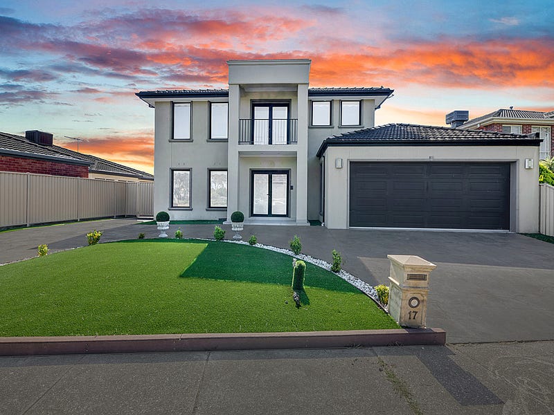 17 Santa Cruz Boulevard Roxburgh Park VIC 3064 realestate .au