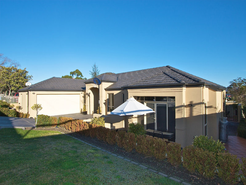 3 Lowelly Road, Lindisfarne, Tas 7018 Property Details