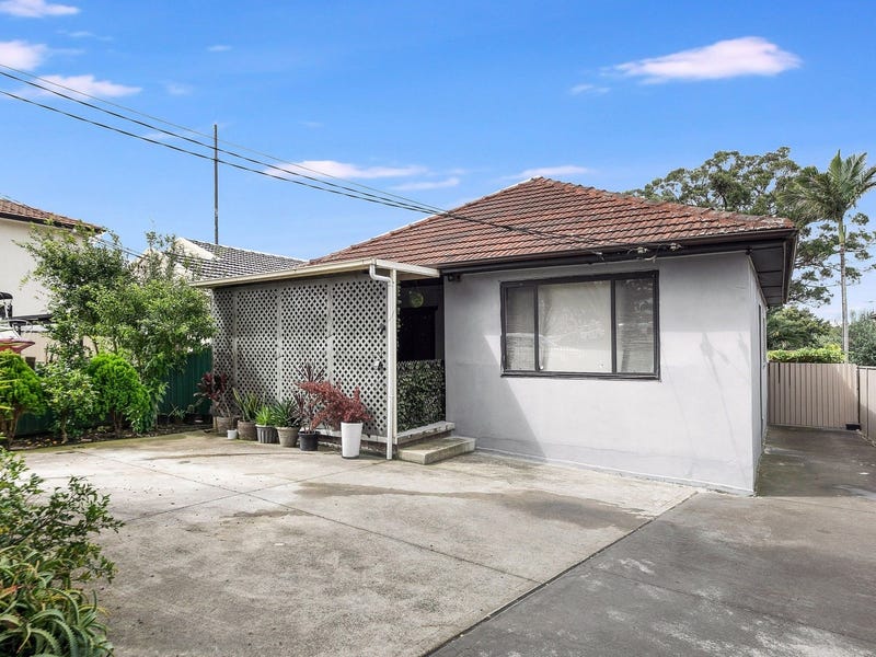 3 Maiden Street, Greenacre, NSW 2190