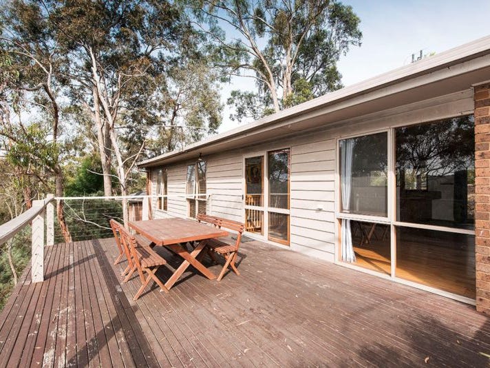 9799 Meander Road, Hurstbridge, Vic 3099 Property Details