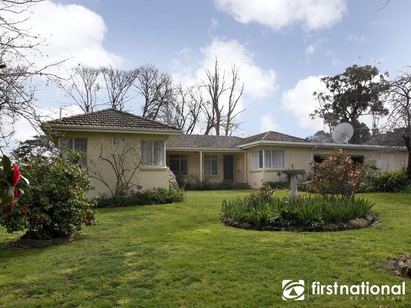 25 Beaumont Road, Berwick, Vic 3806 Property Details