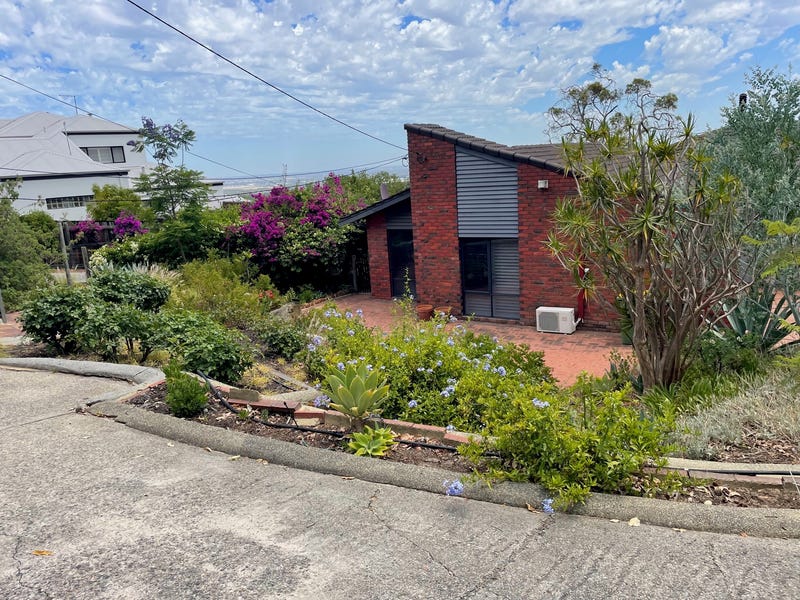 44 Lenori Road, Gooseberry Hill, WA 6076