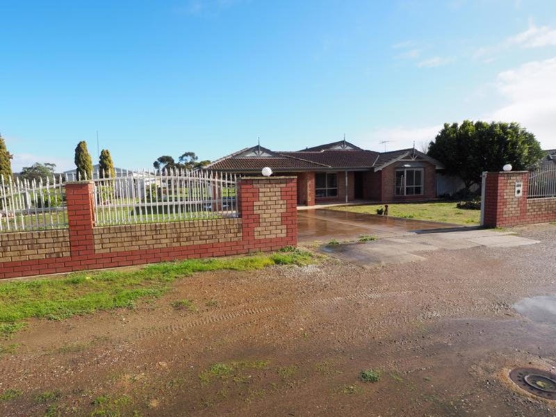 4953 Sir John Cowan Avenue, Murray Bridge, SA 5253